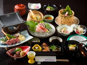 【料理イメージ】基本会席にひとくちステーキ牛陶板焼プラス