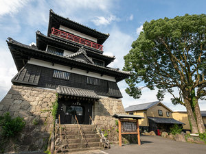 神城 徒歩2分