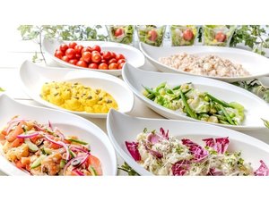 �y���H�u�b�t�F�z�ʂ�L���ȃT���_���j���[�����p�ӂ��Ă��܂��B