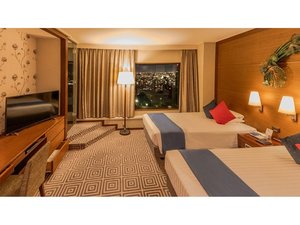 �y�v���~�A�c�C���@41.4�u�z�q���ŏ�K23�K�E�������܂��͊X��