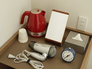 �C�����[���A���j�e�B