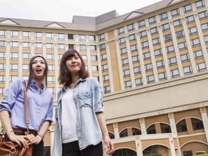 まずはホテルの前で写真をパシャリ♪