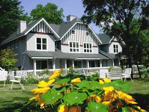 【長野県:軽井沢・佐久・小海線沿線】アメリーハウス軽井沢