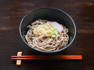 夜食サービス:冷やし蕎麦