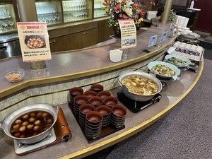 山形の郷土料理「いも煮」や「玉こんにゃく」をご用意しております。