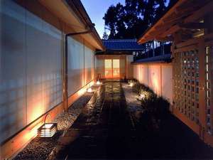 �y�O�d��:�ɉ�E���E�����z���i�[�h�R���]�[�g �a���ى�y�i