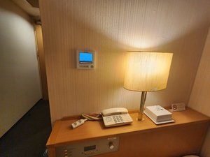 ナイトボードに電源があります。
