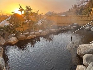 ★露天★寒さが厳しいほど、雪のきらきらとした風景がはっきりと浮かび上がります。
