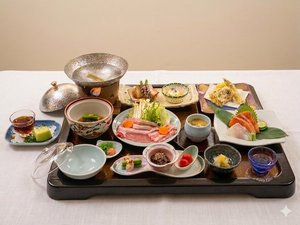 ★夕食一例★※写真の料理内容は季節に寄り替わる場合もあります。