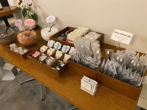豊富なアメニティが自慢♪バスソルト、ヘアオイル、シートマスクなども