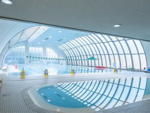 屋内温水プール(水曜日定休日・年末年始休館)
