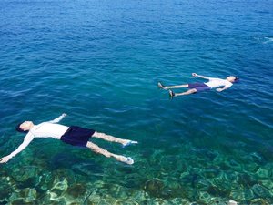 海に”漂う”ような体験を。夏は徒歩3分の海水浴場で海水浴!