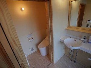 �S���ɐ�p�̃V�����[���[���E�g�C���������B