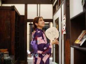 インスタ映えの京町屋は、色浴衣で♪