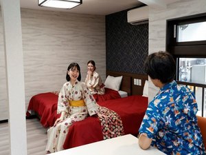 50平米の改装済「さくら」のお部屋。ワーケーションか長期滞在のみ。お仕事の後は観光へ♪