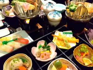 夕食一例　休庵オリジナル寿司御膳※季節により内容が変わることがございます