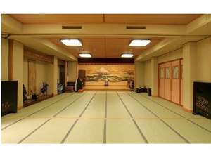大宴会場「笛吹の間」(120畳)収容人員160名 様々な用途にご利用いただけます