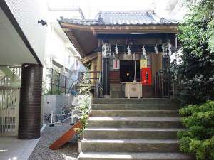 飯倉熊野神社は、商売繁盛をもたらす「恵比寿」様を祀っています。