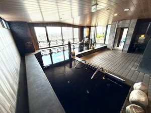 【男性大浴場◆内湯】温度40℃〜41℃ 地下450m自家源泉黒湯