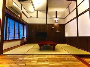 古民家風和室。二間続きの和室14畳