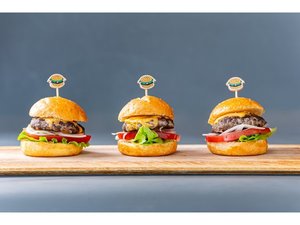 函館ハンバーガーは食べきりサイズなので他にもいろんなメニューを楽しめます!