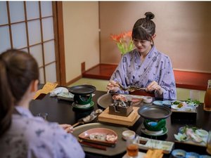 【夕食お部屋食】周りを気にせず、お部屋でゆっくりお召し上がりいただける特別プランです。