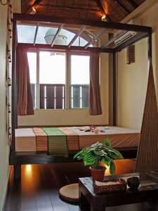 �y���ꌧ:�ߔe�z���n�X���B��