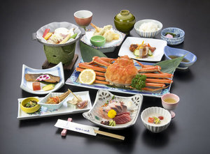 �h�[���ƃx�j�Y���C�K�j������l�ɂP�p�C�B���������Ղ�A���Ë��`��蒼���I