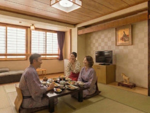 和室10畳でのお食事例