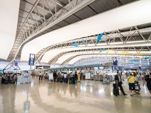 ◆主要交通機関|関西国際空港(公共交通機関で約62分)