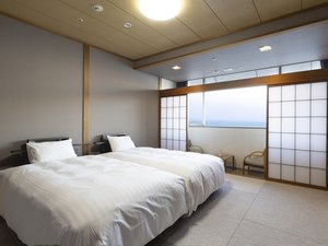 【レイクビュー・和室ハリウッドツインルーム】シングルベッド2台を繋げているので小さなお子様連れも安心