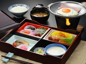 【ご朝食/一例】自慢のご飯をお腹一杯召し上がれ♪バランスの取れた健康的なメニュー構成です!