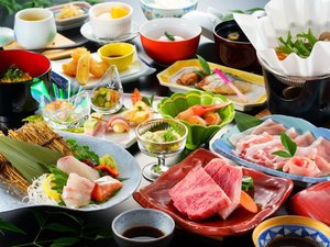 【夕食・まんぷくコース】メインは和牛の陶板焼きと豚のしゃぶしゃぶ。※しゃぶしゃぶは2人前。