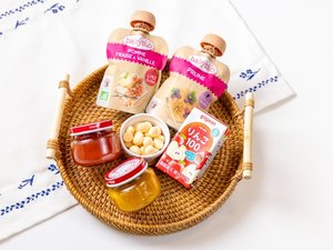 �����H��t�̃~���N�A�x�r�[�����A����Ȃǂ́A�������O�̃}���`���̋@�Ŕ̔����Ă��܂��B(�L��)