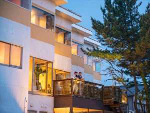 【山形県鶴岡・湯野浜温泉の高級ホテル・高級旅館】タカミヤ湯の浜テラス西洋茶寮