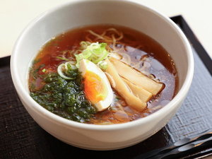 ■ 夜鳴きそば 煮卵 無料サービス 21:30〜23:00