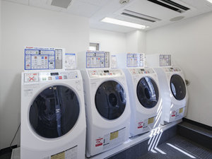 コインランドリー(14階)