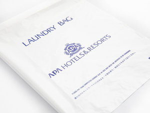 ランドリーをご希望の方は、伝票にご記入の上朝9時までにフロントへお持ち下さい。