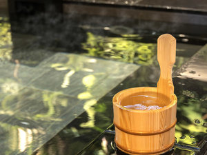 日々の疲れや肩こり、冷えが気になる方に。体を芯から温め、筋肉を優しくほぐす天然温泉