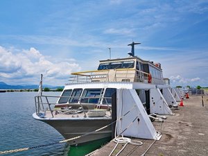【当館から車で8分】琵琶湖に浮かぶ遊覧船で竹生島クルーズを♪