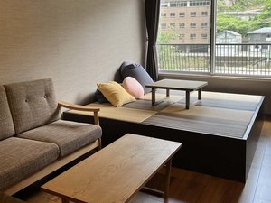 和洋室ツインルーム(スタンダード)小上がりでゆったりくつろぐの時間を。