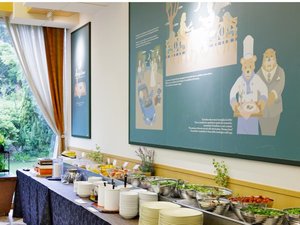 和洋約60種類のお料理とホテルメイドのデザートをお楽しみいただけます。