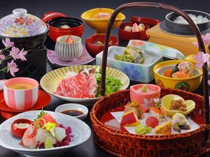 【籠盛会席】鬼怒川の地元食材を活かした四季替わりの会席コースです