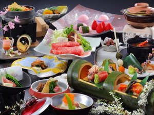 【旬ごころ】食材はもちろん、器にもこだわり、目で口でお楽しみいただける最上会席です