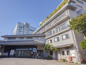 ホテルラヴィエ川良 外観