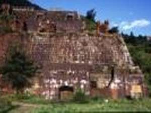 �V���l�ό��X�|�b�g�F�Y�Ɨ��j��Y�����u���m�̃}�`���s�`���v