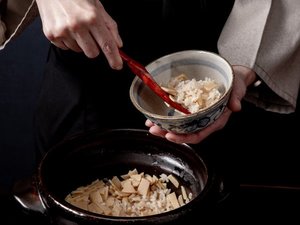 お食事 竹の子の土鍋ご飯