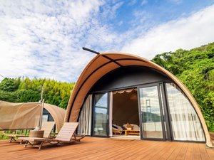 全室オーシャンビューのコクーンハウス。アウトドアリビングでもおくつろぎいただけます。