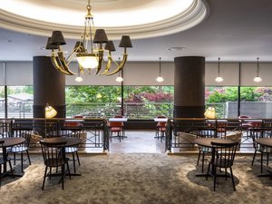 ◆カフェ「ユーカラ」/2024年オープン。寛ぎの空間を演出したスペースになるようデザインしました。