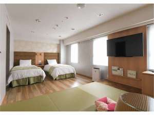 ファミリールーム 35㎡ ★ベッド2台と畳の和洋室へ改装リニューアル！最大4名まで宿泊可能。